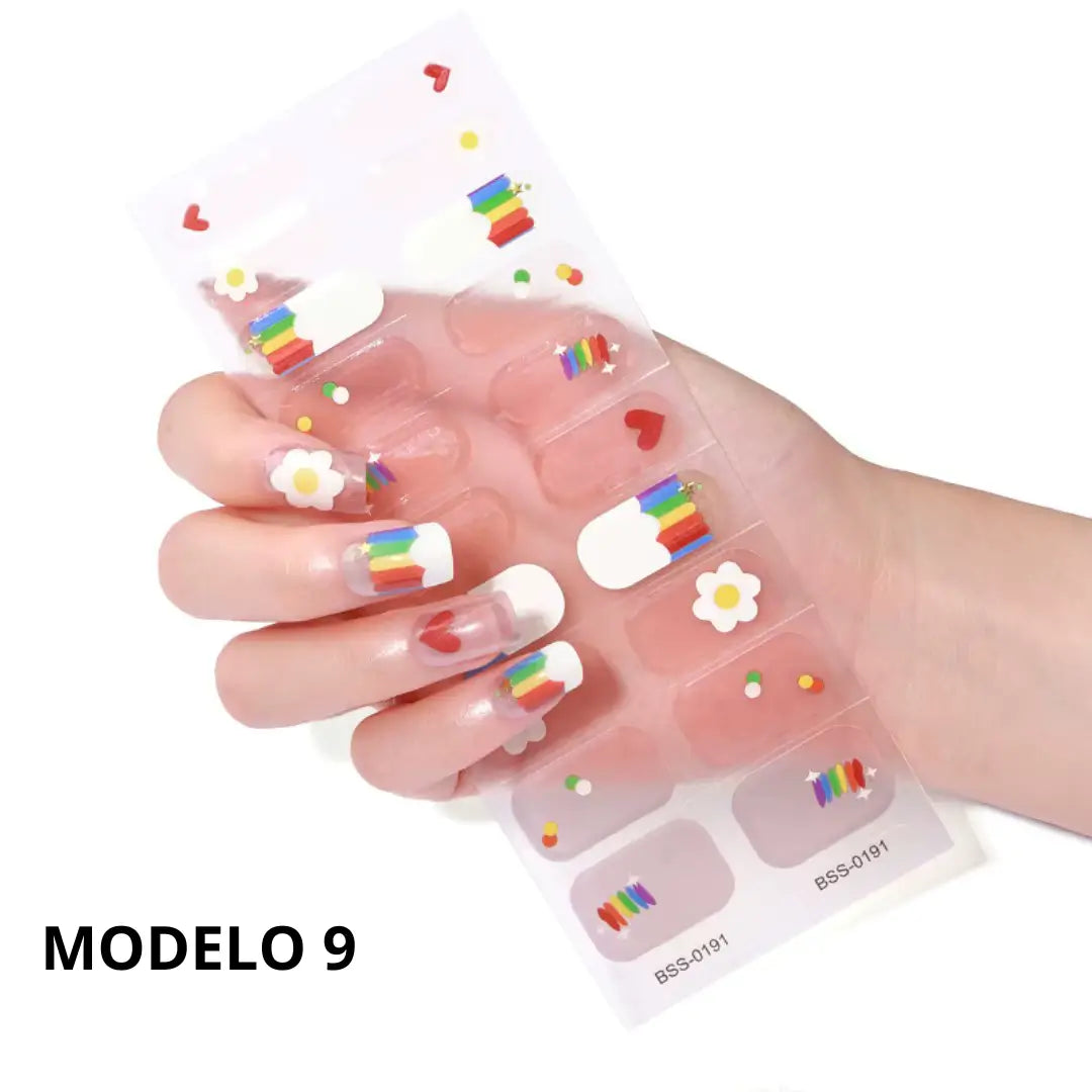 NAILZ: Pack x 20 tiras+ lámpara UV GRATIS
