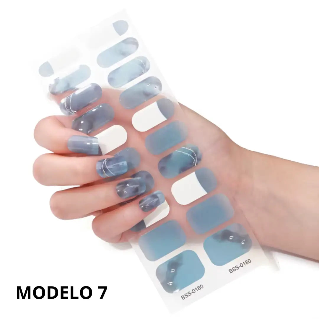 NAILZ: Pack x 20 tiras+ lámpara UV GRATIS