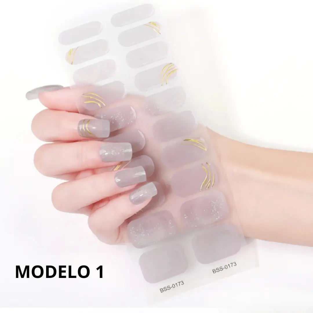 NAILZ: Pack x 20 tiras+ lámpara UV GRATIS